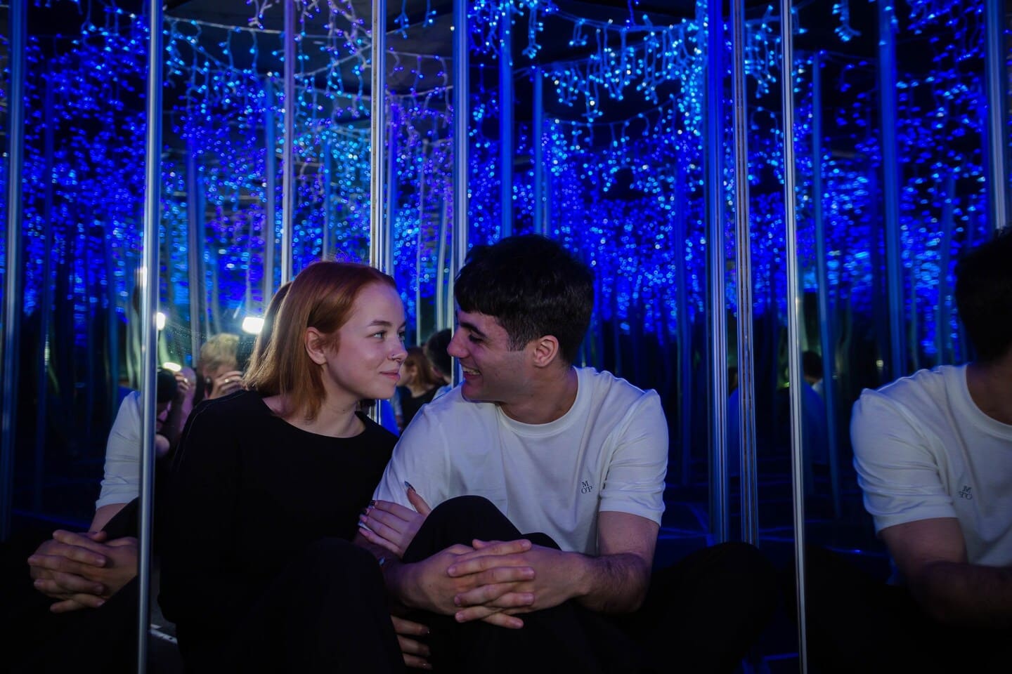 зеркальный лабиринт досуг