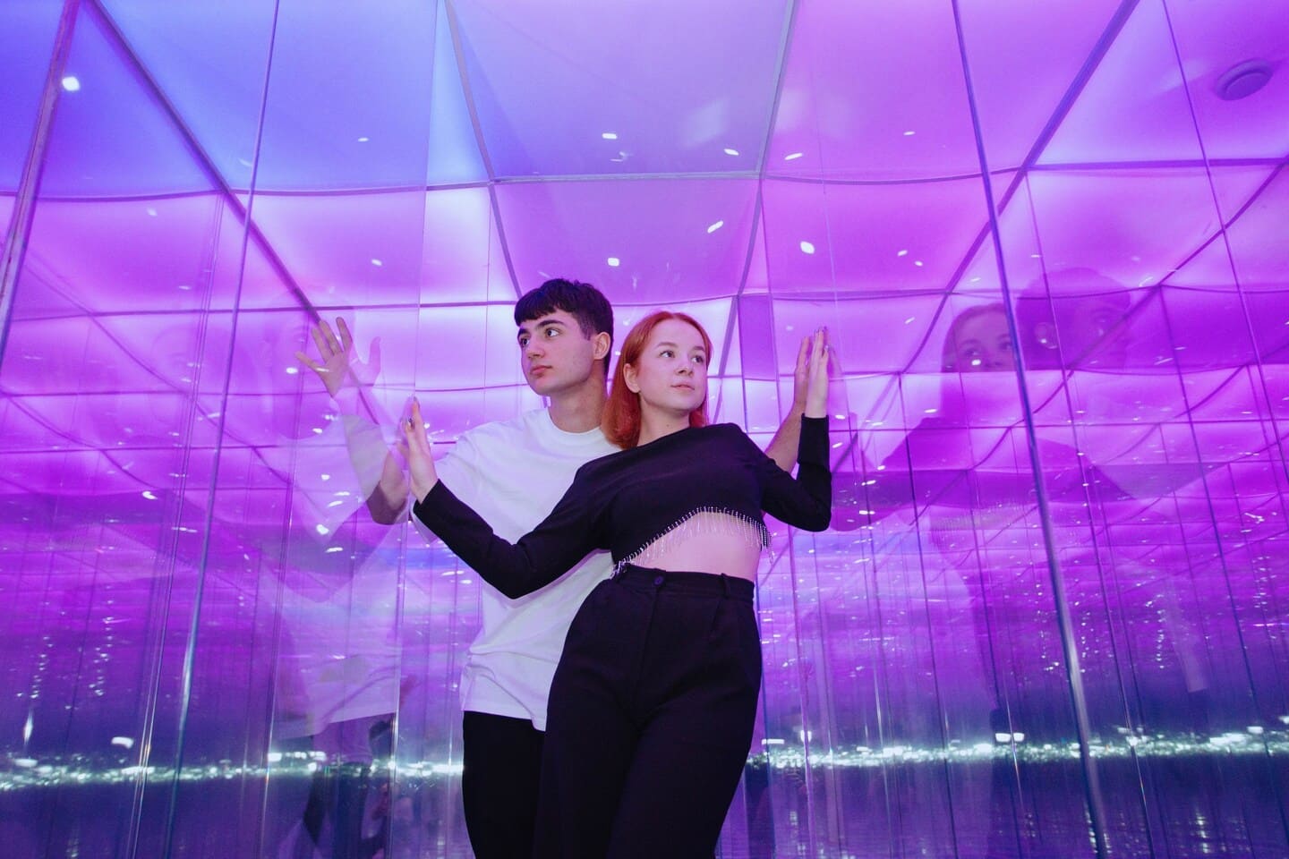 стеклянный лабиринт досуг