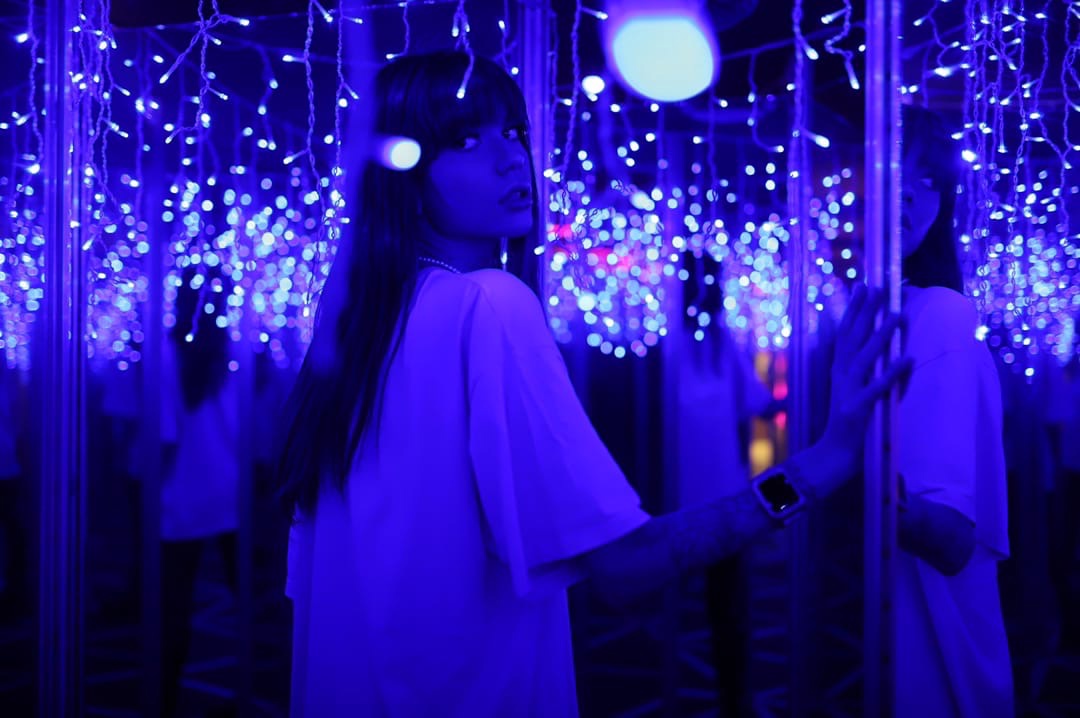 зеркальный лабиринт досуг